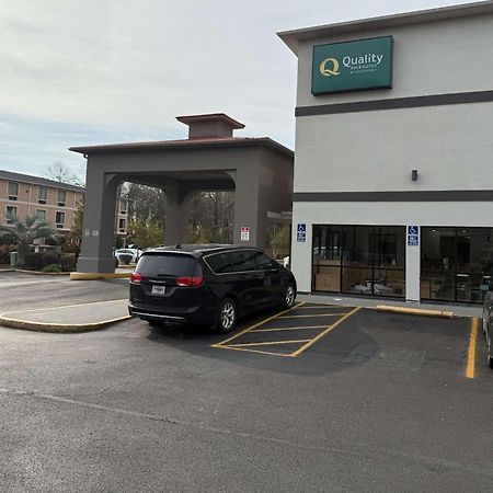 Quality Inn & Suites Biloxi Exterior photo